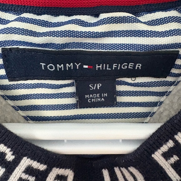 Tommy Hilfiger Crewneck - Picture 2 of 3